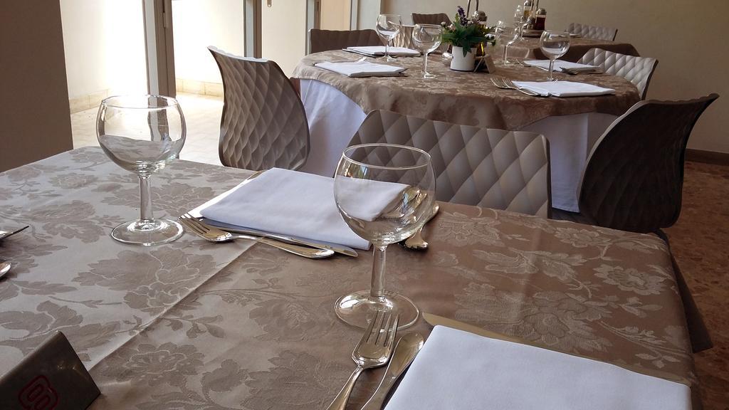 Hotel Condor Milano Marittima Exterior foto