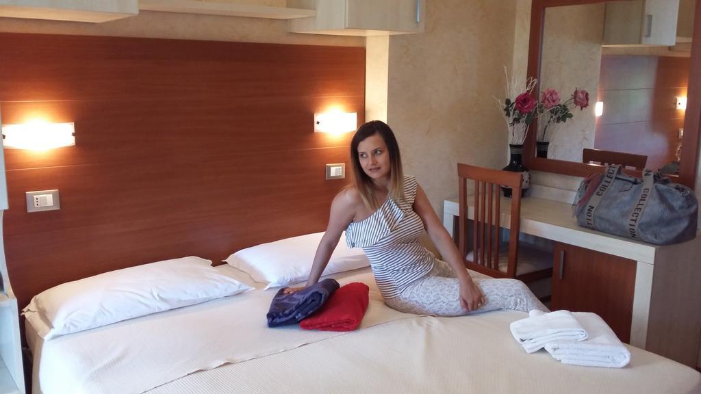 Hotel Condor Milano Marittima Exterior foto