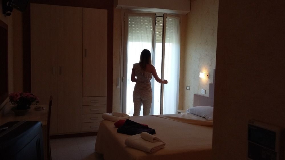 Hotel Condor Milano Marittima Exterior foto